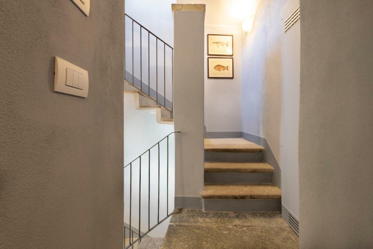 Isola Bella Apartments - Via del Voltone Stresa Esterno foto